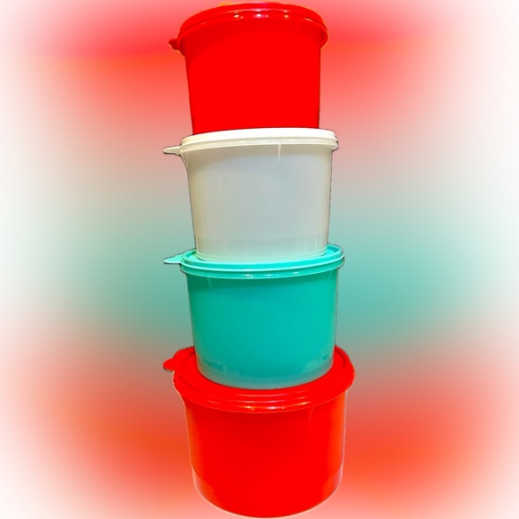 TUPPERWARE CLASSIC ROUND CANISTERS RED TURQUOISE WHITE FOOD STORAGE STACKABLE - Picture 2 of 11
